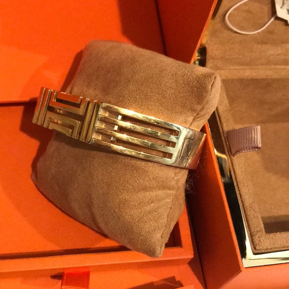 Tory Burch bracelet - Picture 3 of 6